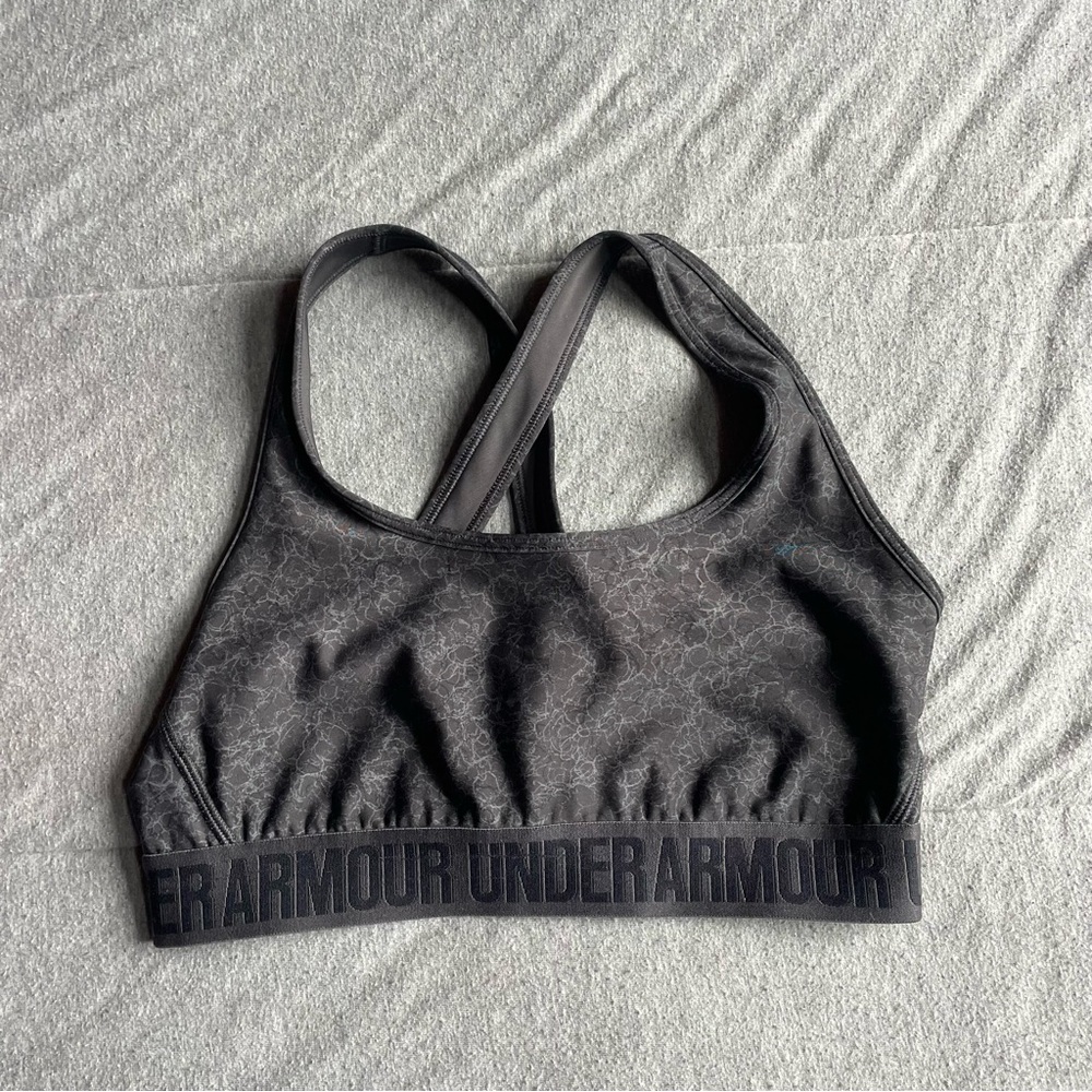 Under Armour Women's Sports Bra‎ Medium